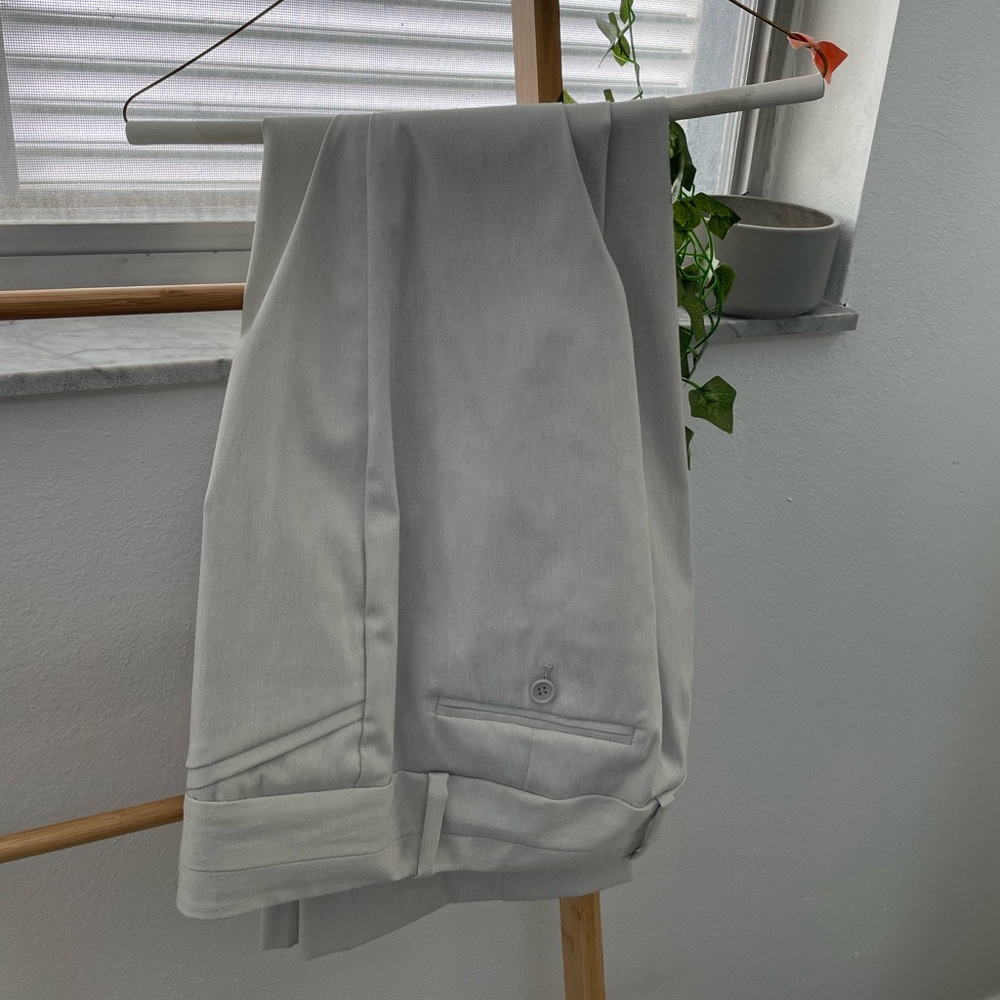 grey pants